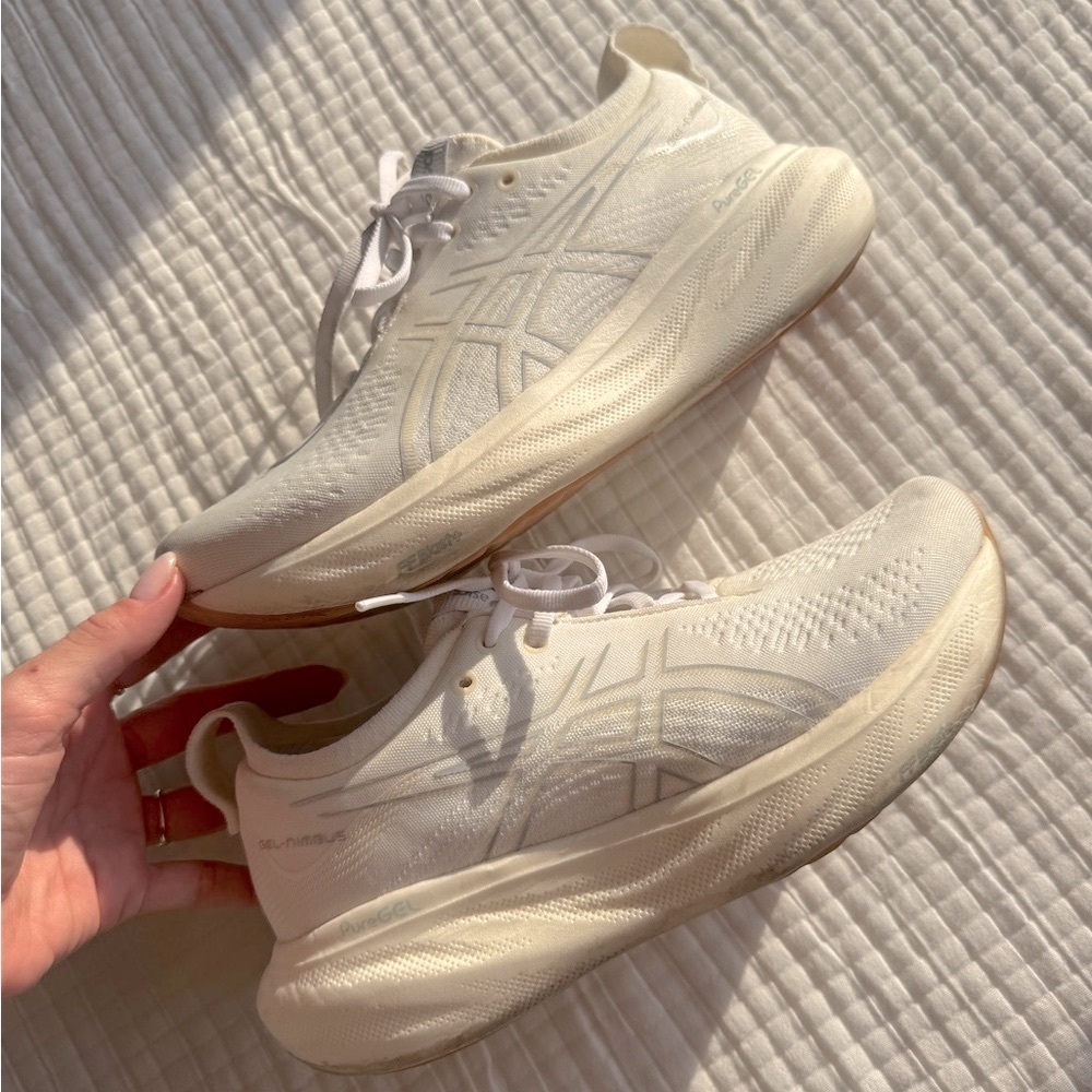 ASICS Gel-Nimbus 25 Lace-Up Sneaker